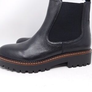 Caslon Nordstrom Miller Water Resistant Lug Black Chelsea Boot (Women)